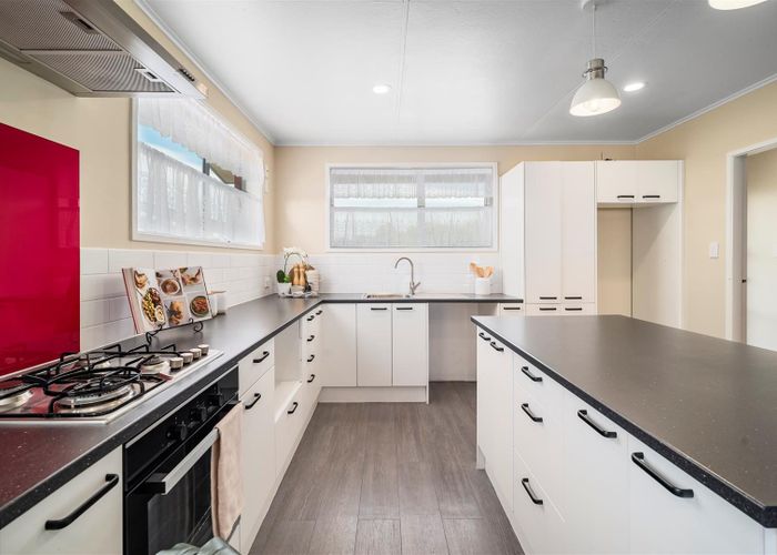  at 3 Carter Drive, Pomare, Rotorua