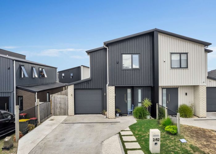  at 2/62 Cabourne Drive, Glenview, Hamilton