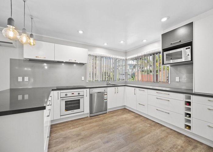  at 9 Lemonwood Place, The Gardens, Manukau City, Auckland