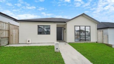  at 30 Dungloe Avenue, Flat Bush, Auckland