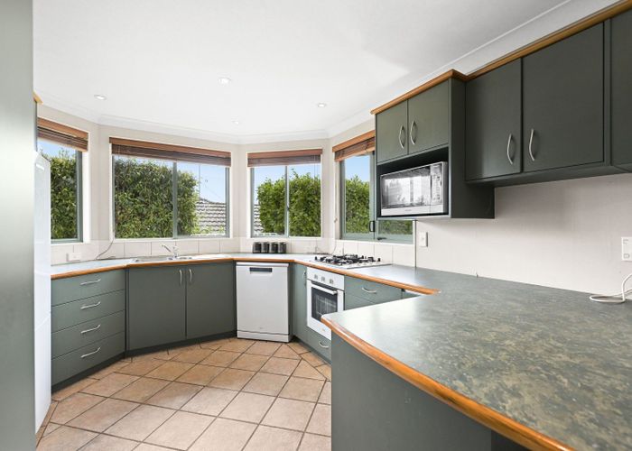  at 3 Highgrove Drive, Grandview Heights, Hamilton