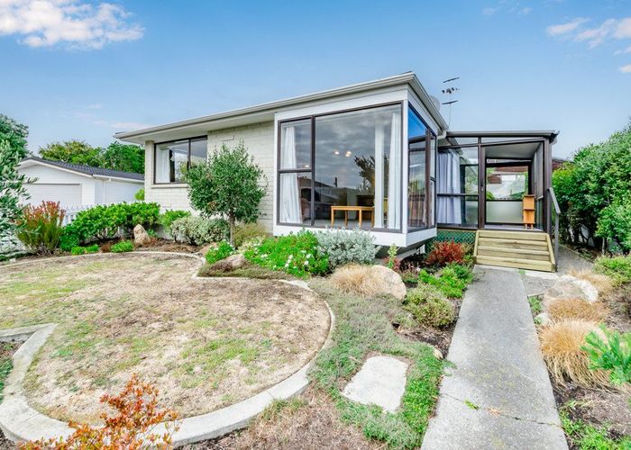  at 2 Malfroy Lane, Raumati Beach, Paraparaumu