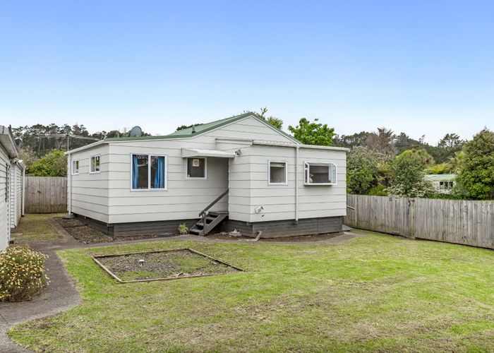  at 11B Knox Road, Swanson, Waitakere City, Auckland