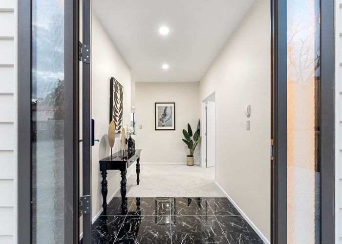  at 33A Diana Drive, Glenfield, Auckland