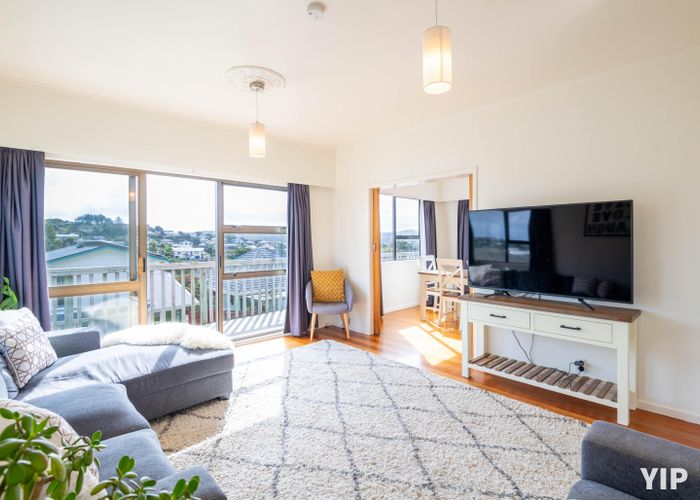  at 21 Warrington Grove, Newlands, Wellington