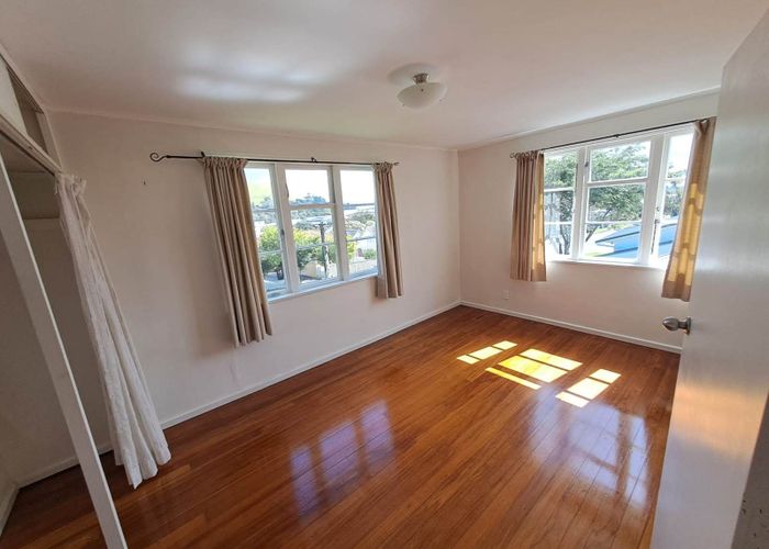  at 49 Pilkington Road, Panmure, Auckland