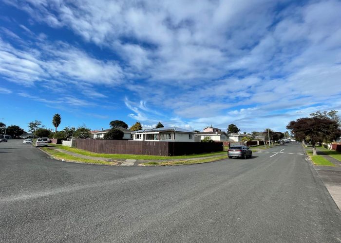  at 6 Fellbrook Street, Manurewa, Auckland