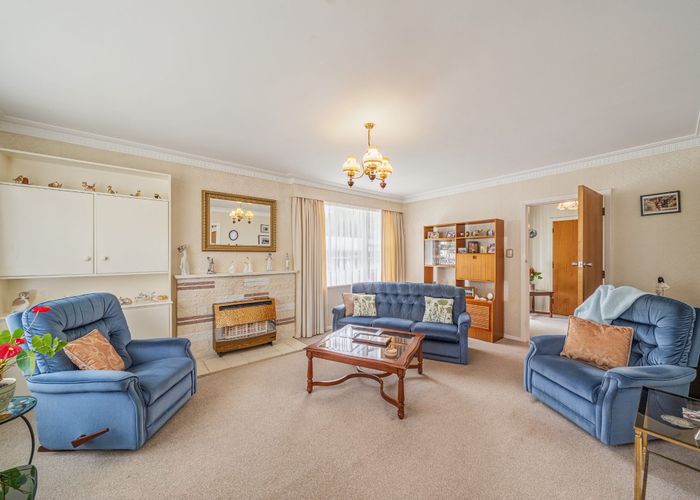  at 17 Deller Grove, Silverstream, Upper Hutt, Wellington