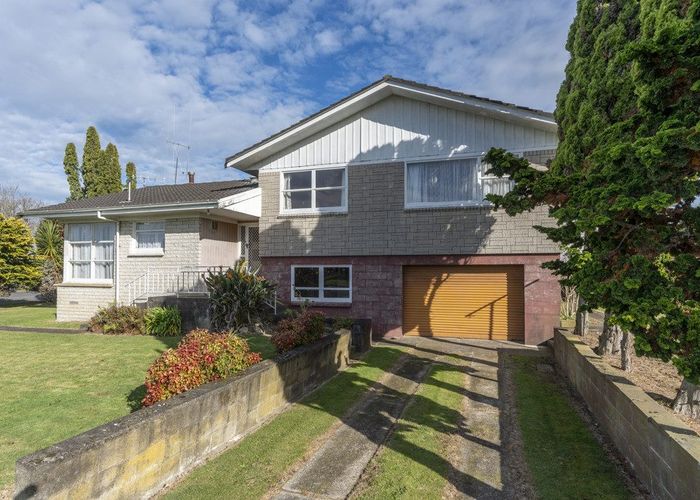  at 10 Sherwood Drive, Pukete, Hamilton