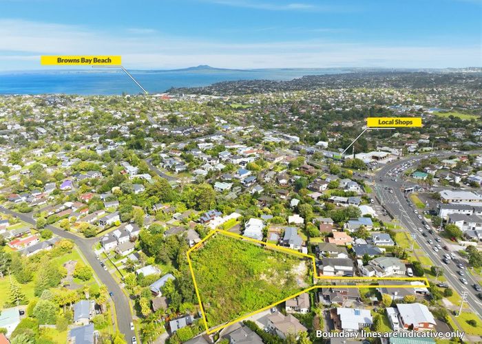  at 889 East Coast Road, Northcross, North Shore City, Auckland