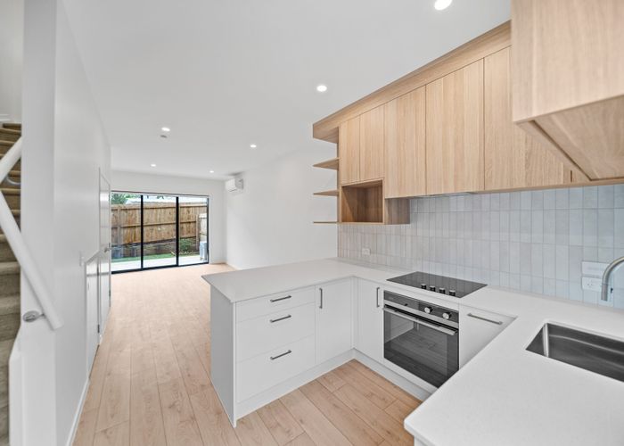  at 7/97 Atkinson Rd, Titirangi, Waitakere City, Auckland