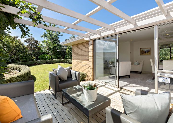  at 7 Peart View, Saint Johns, Auckland