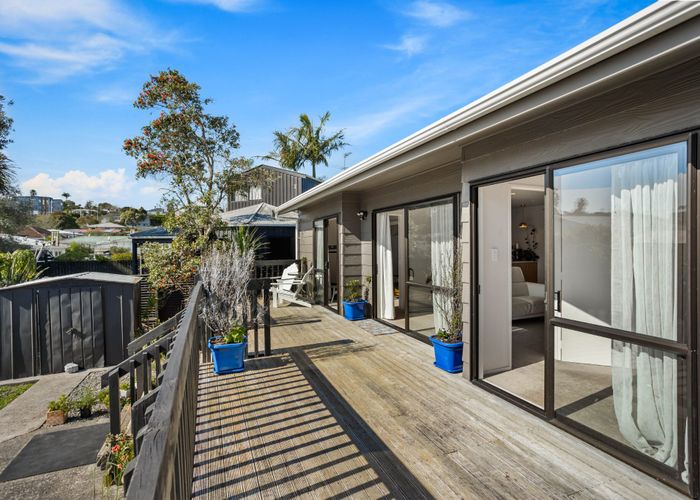  at 2/68 Routley Drive, Glen Eden, Waitakere City, Auckland