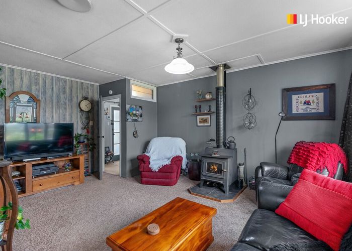  at 10 Burgess Street, Green Island, Dunedin