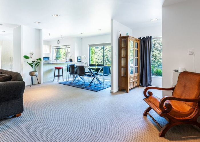  at 2/17 Blackbridge Road, Wadestown, Wellington, Wellington