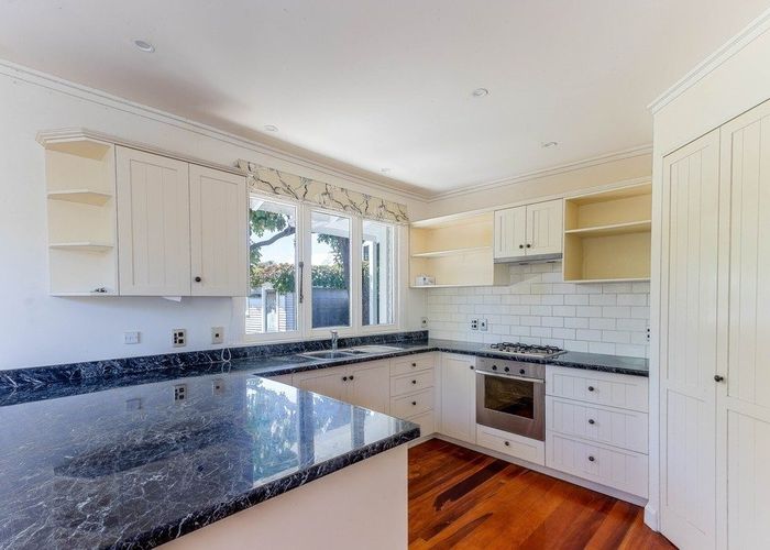  at 16 Grey Street, College Estate, Whanganui