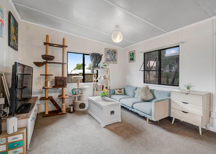  at 83A Wharf Road, Te Atatu Peninsula, Waitakere City, Auckland