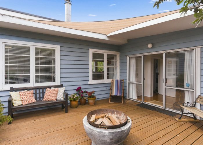  at 33 Forest Road, Raumati South, Kapiti Coast, Wellington