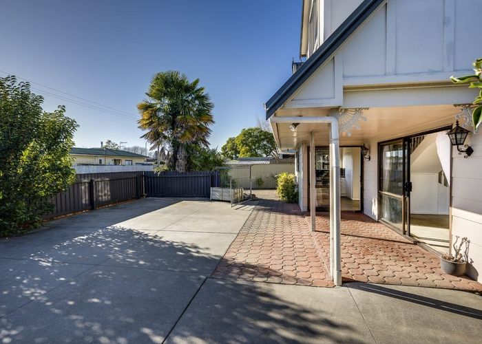  at 2A Trent Street, Taradale, Napier