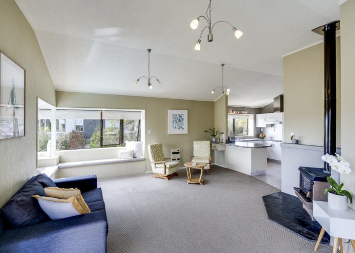  at 41 Churchill Drive, Taradale, Napier
