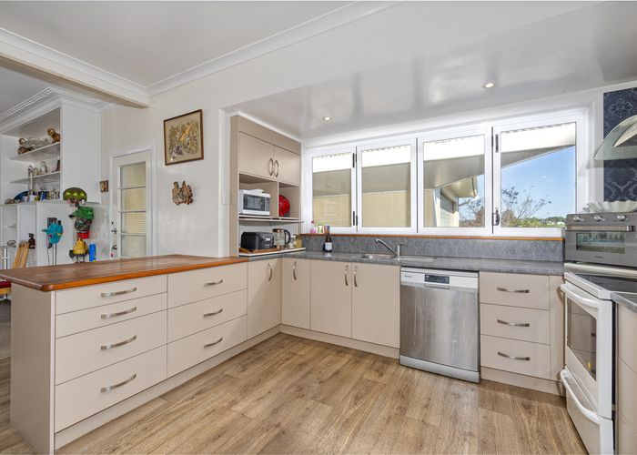  at 300 Kakepuku Road, Pokuru, Te Awamutu