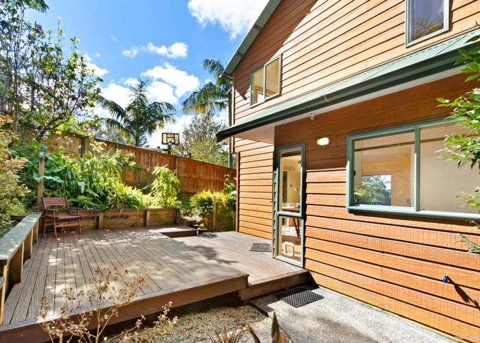  at 25 Shetland Street, Glen Eden, Auckland