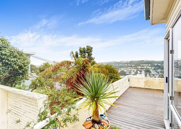  at 88 Nevay Road, Karaka Bays, Wellington, Wellington