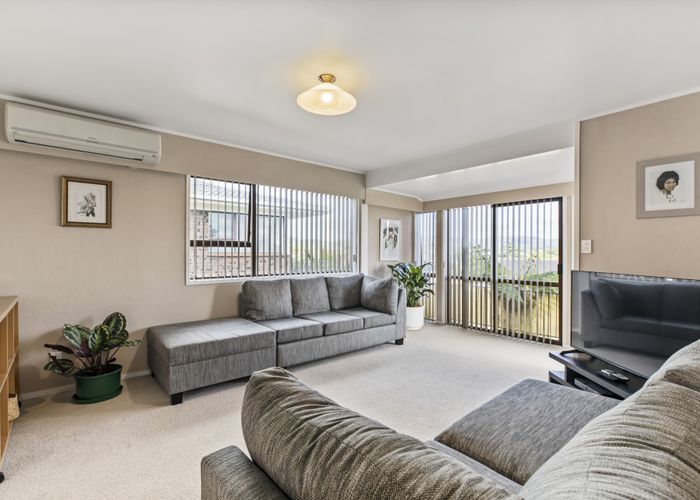  at 11/9 Evans Road, Glen Eden, Auckland