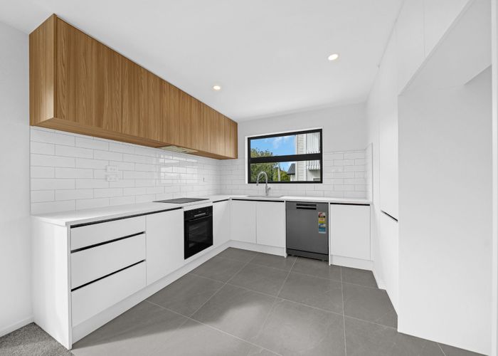  at 15A Holland Avenue, Point England, Auckland City, Auckland