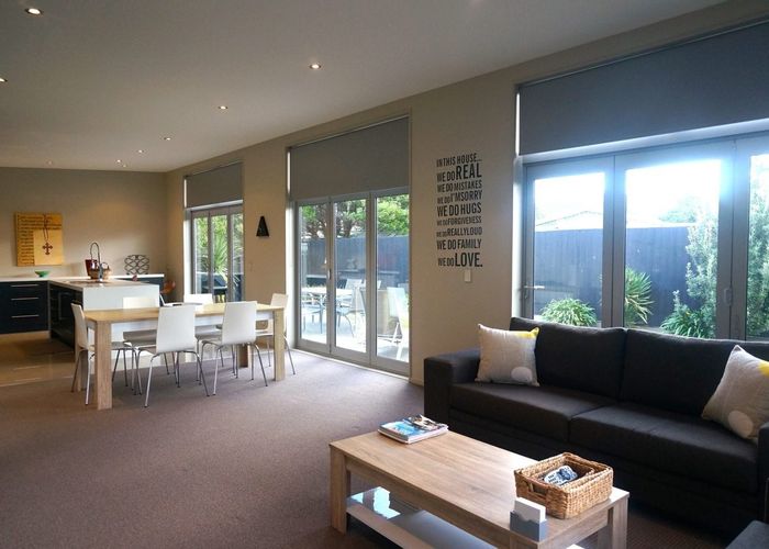  at 73 Beach Road, North New Brighton, Christchurch City, Canterbury