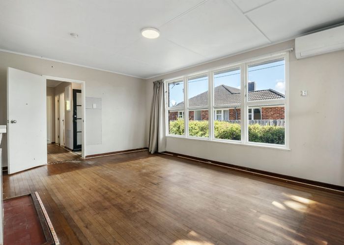  at 59 Roberts Avenue, Bayswater, Auckland