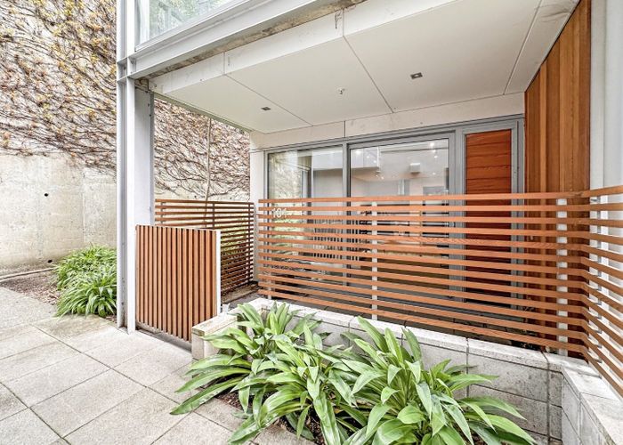  at W101/28 Torrens Terrace, Mount Cook, Wellington