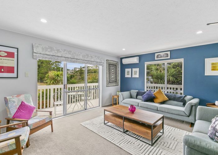  at 4/9 Tawa Street, Tawa, Wellington