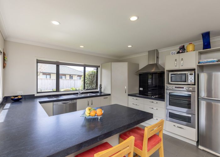  at 33 Gandalf Crescent, Paraparaumu, Kapiti Coast, Wellington