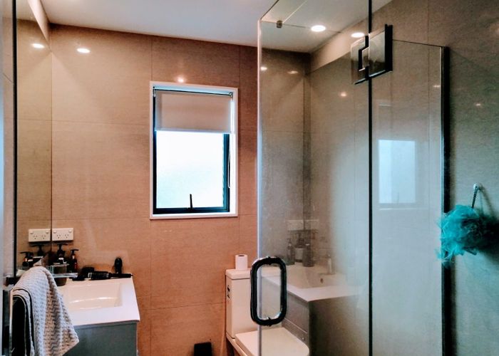  at 1/33 Everglade Dr, Goodwood Heights, Manukau City, Auckland