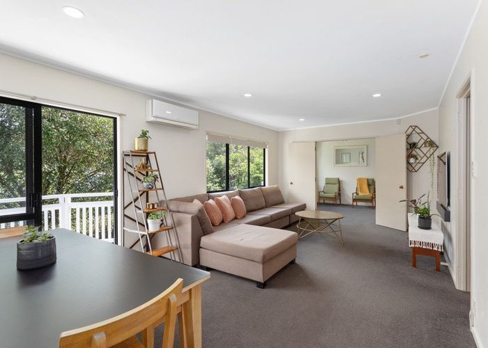  at 2/25 Flaxdale Street, Birkdale, North Shore City, Auckland