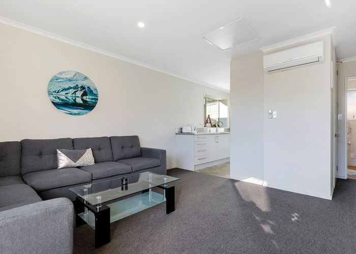  at 2/319 Bealey Avenue, City Centre, Christchurch City, Canterbury