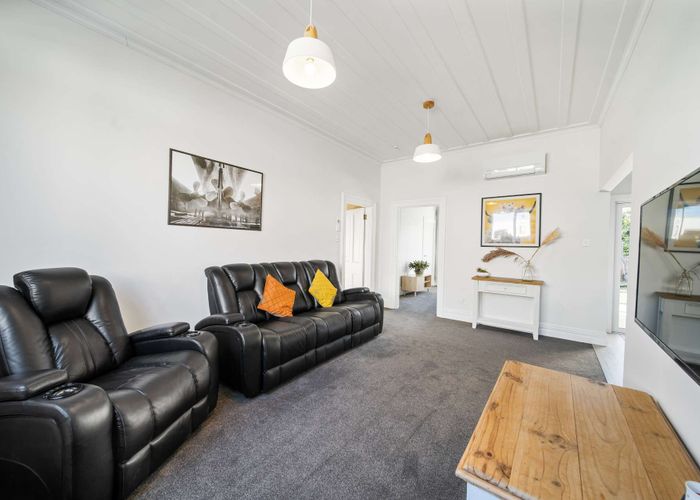  at 24 Brighton Road, Green Island, Dunedin