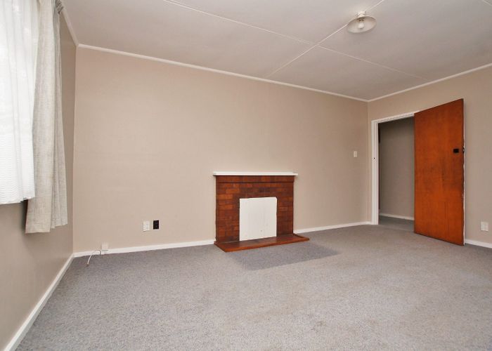  at 8 Sare Crescent, Fairfield, Hamilton, Waikato