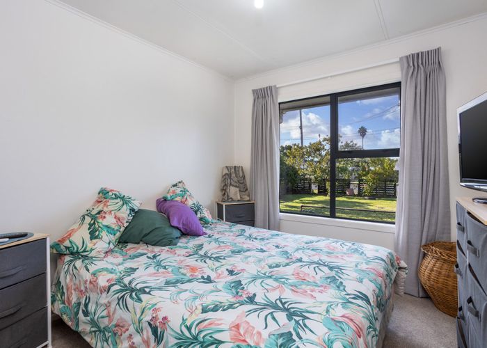  at 62 Tennessee Avenue, Mangere East, Manukau City, Auckland
