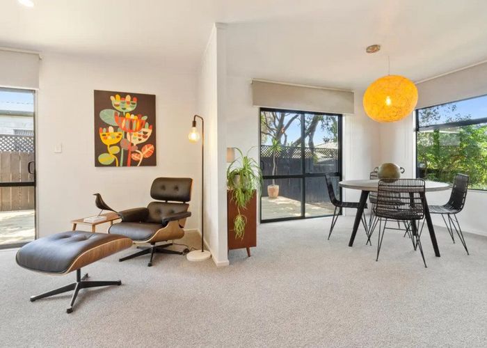  at 2/2 George Street, Mangere East, Manukau City, Auckland