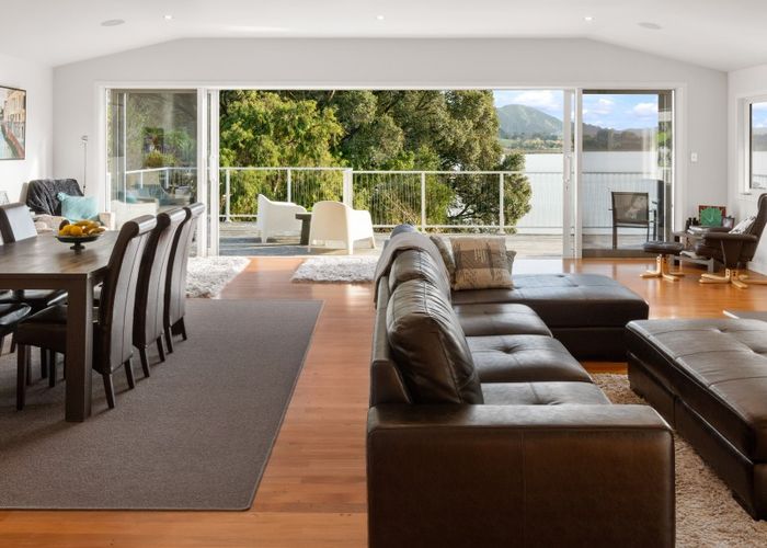  at 19 Moana Drive, Katikati