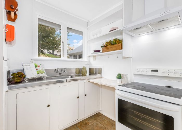  at 8 Ngahue Crescent, Elsdon, Porirua, Wellington