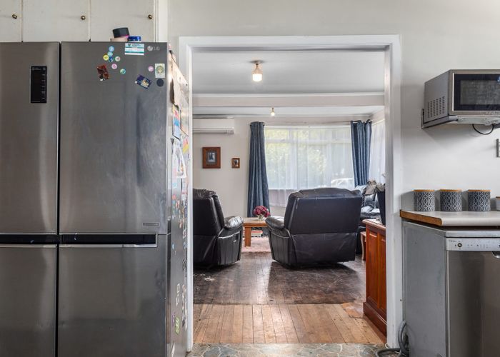  at 2 Cobham Street, Taneatua