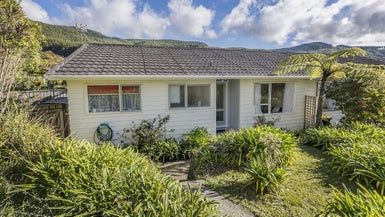  at 11B Florio Terrace, Tawa, Wellington