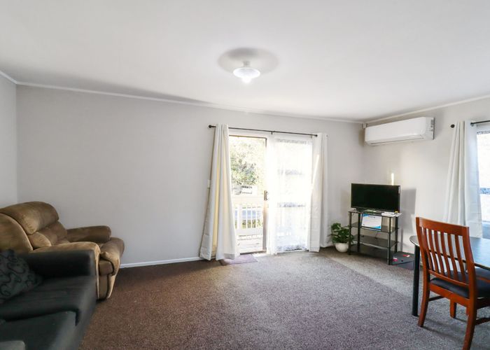  at 3/26 Burundi Avenue, Clendon Park, Manukau City, Auckland