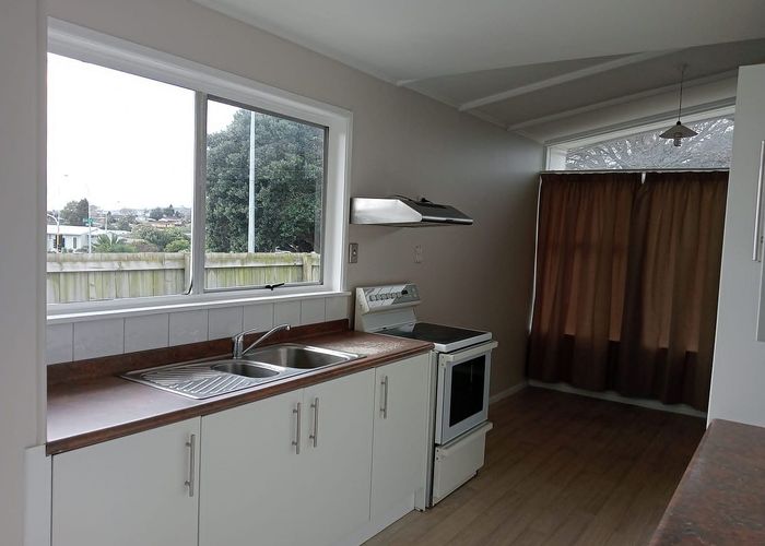  at 86 Preston Road, Clover Park, Manukau City, Auckland