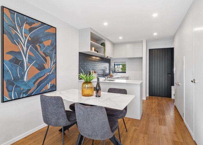  at 2/119 Bruce Mclaren Road, Henderson, Waitakere City, Auckland