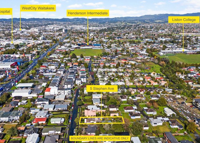  at 5 Stephen Avenue, Henderson, Waitakere City, Auckland