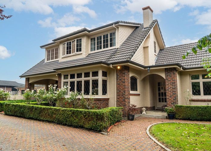 at 385 Queens Drive, Windsor, Invercargill